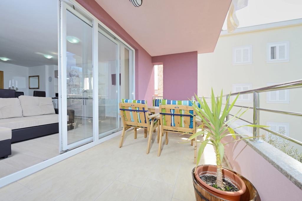 Apartments Karla Bibinje Ruang foto